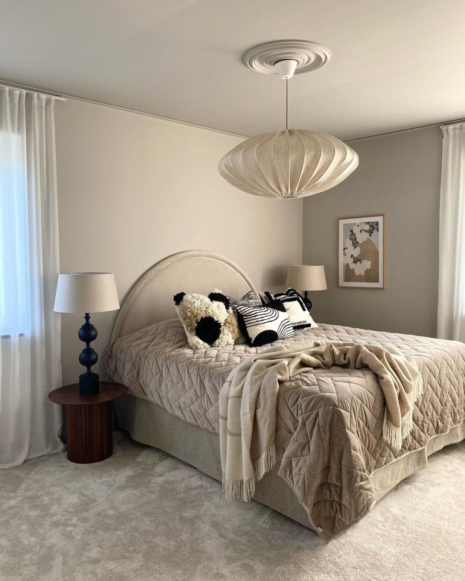 Hur stort överkast till säng? (komplett guide)