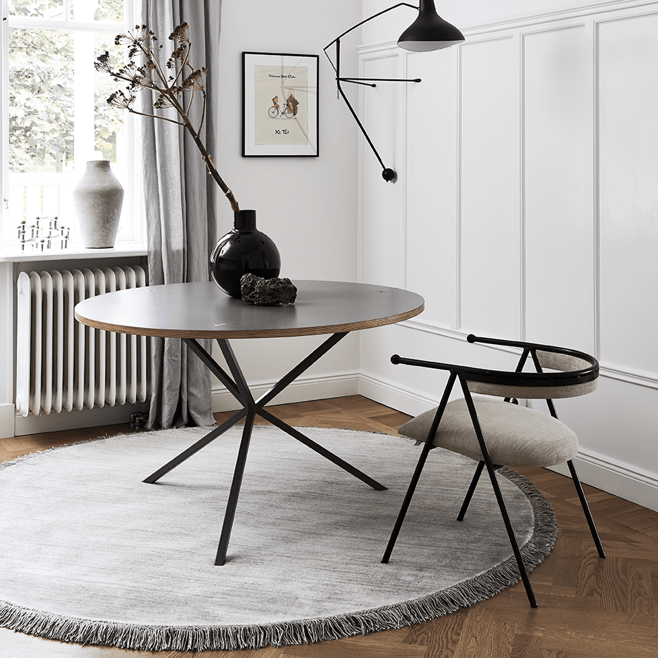 Hur stor matta under runt matbord? - Classic Collection