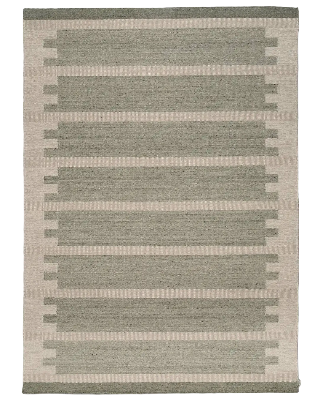 Vävd matta i beige och grönt med geometriskt randmönster.