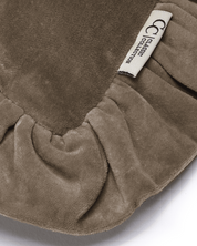 Kuddfodral Frilled Desert Taupe