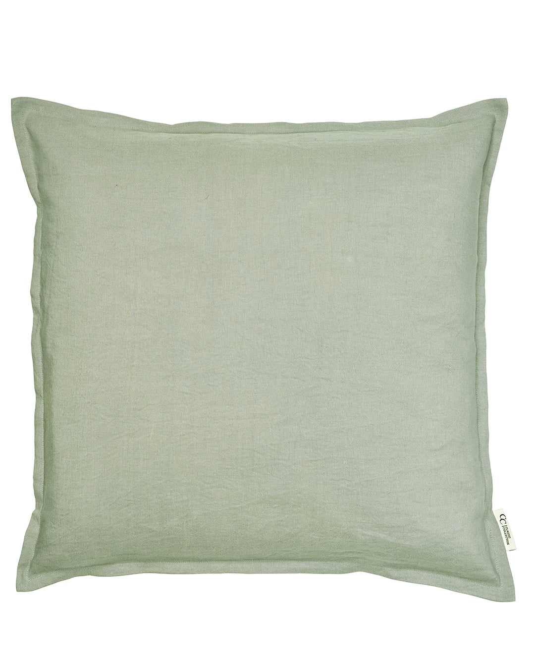 Kvadratiskt kuddfodral i olivgrönt linne med dekorativ kant och diskret tygetikett.