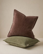 Kuddfodral Classic Velvet Brun och Grön från Classic Collection, handgjorda i mjuk sammet.