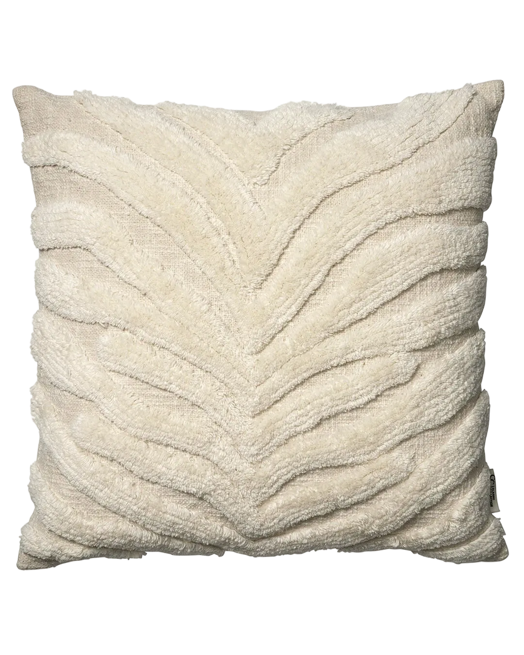 Kudde Zebra Tuft Off-white i bomull med tuftat zebramönster i relief. Dekorativ kudde i offwhite med mjukt, upphöjt mönster och vävd botten, fotograferad rakt framifrån mot ljus bakgrund.