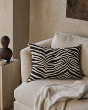 Cushion Zebra Black