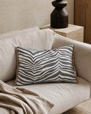 Cushion Zebra Titanium