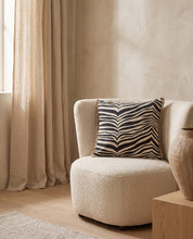 Cushion Zebra Black