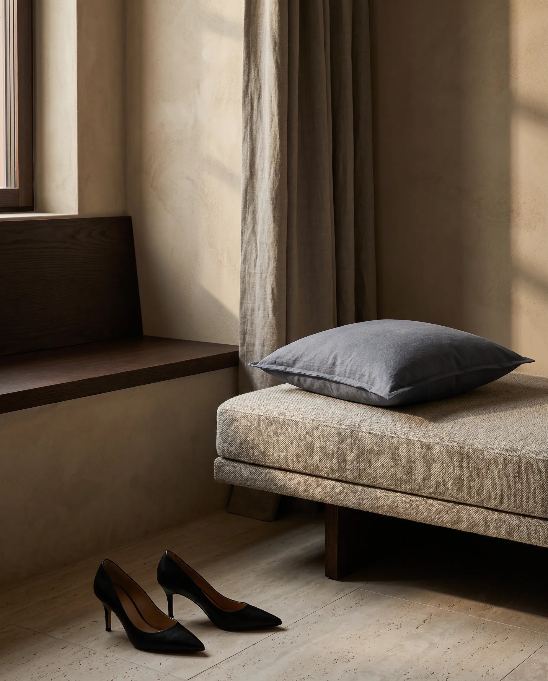 ClassicLinen-CCCL55DU_2.webp