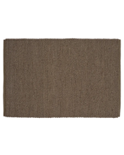 Frilagd bild av Brun Dörrmatta, Merino. Flatvävd med viss melering.