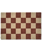 Dörrmatta Square Terraotta/Natur från Classic Collection, handtuftad i ull med rutmönster i röda och naturfärgade toner, 85x130 cm.
