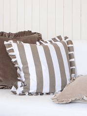 Kuddfodral Frilled Desert Taupe