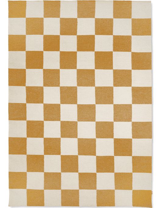 Rechteckiger Teppich mit modernem Schachbrettmuster in Senfgelb und Cremeweiß.