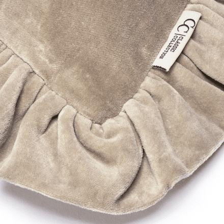 Frilled Beige Kuddfodral Classic Collection