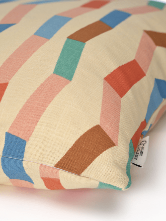 pastell-monstad-prydnadskudde-vibrant-zigzag-classiccollection