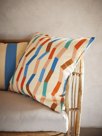 prydnadskudde-monstad-vibrant-pastell-zigzag-classiccollection