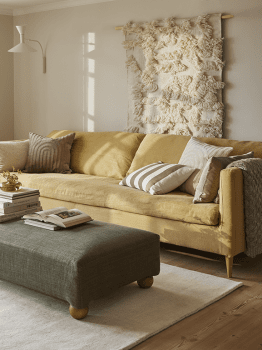 Väggbonad Rio Beige Classic Collection i vardagsrum